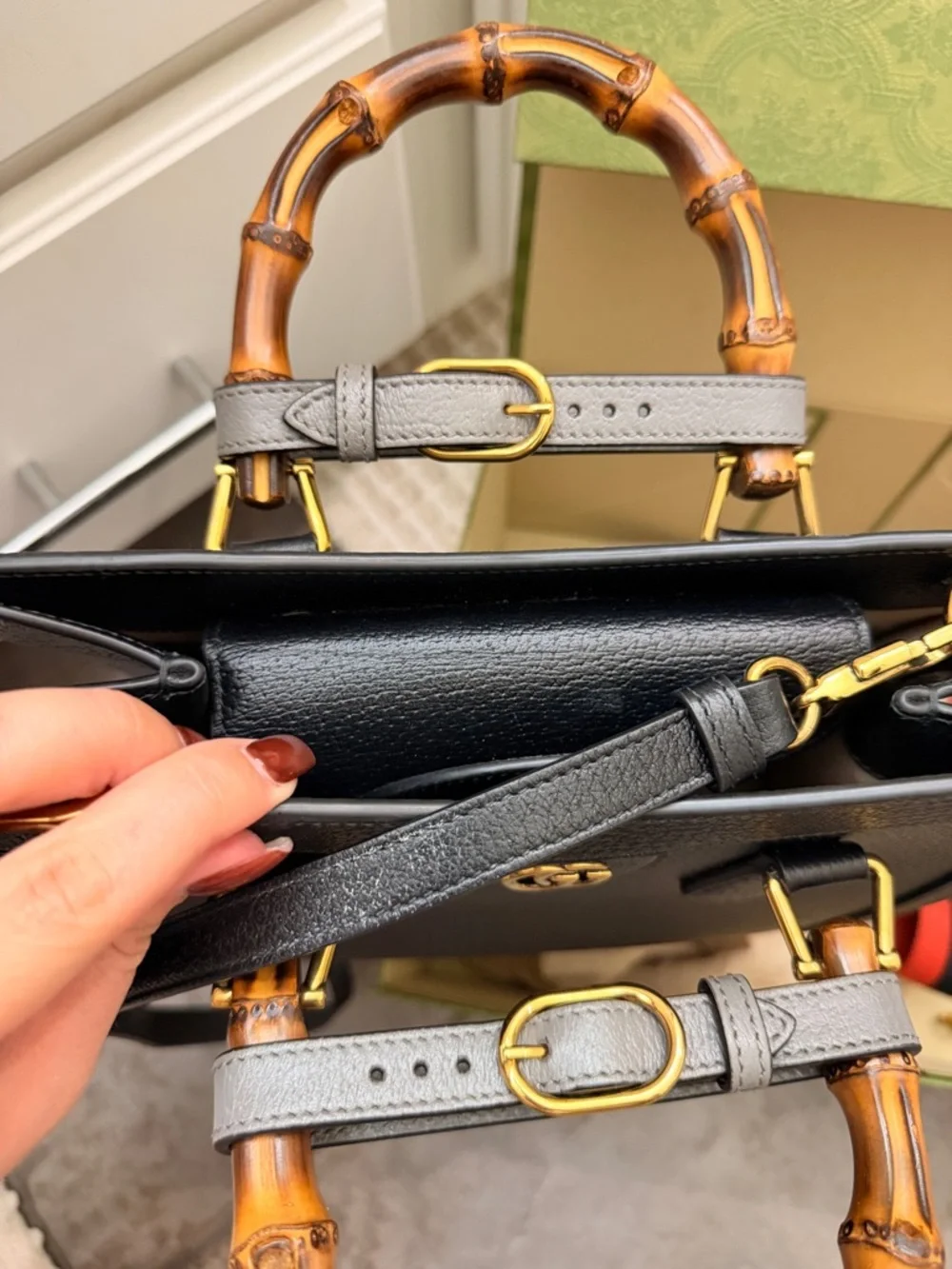 Gucci Diana Medium bag 2023 - Picture 8 of 11